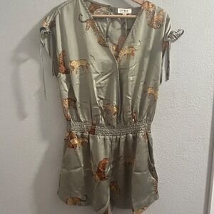 Umgee Romper Leopard‎ Print Drawstring Sleeve Smocked Waist Casual Size S